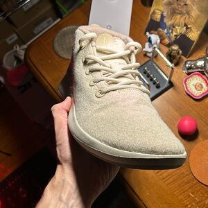 Allbirds stony cream limited edition mizzle up